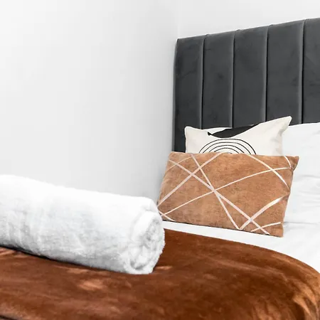 Elegant Two-bedroom - Location - Private Parking - Balconies 1109m