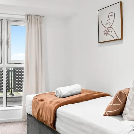 Elegant Two-bedroom - Location - Private Parking - Balconies 1109m *